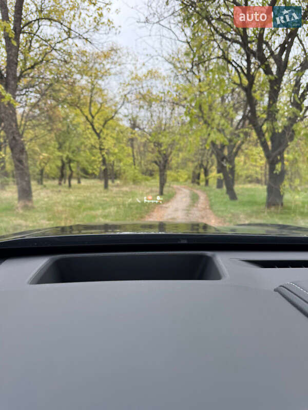 Внедорожник / Кроссовер Toyota Highlander 2022 в Днепре