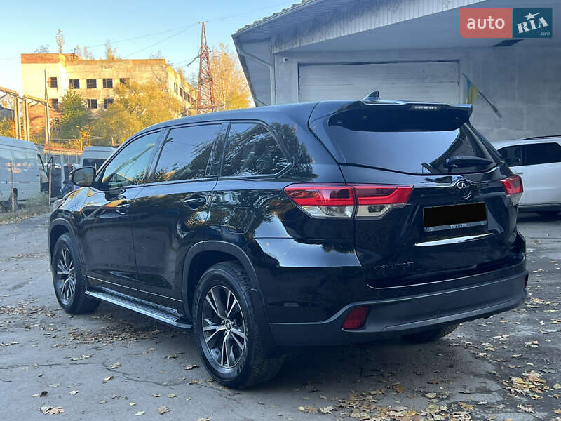 Внедорожник / Кроссовер Toyota Highlander 2017 в Хмельницком фото 8 Внедорожник / Кроссовер Toyota Highlander 2017 в Хмельницком
