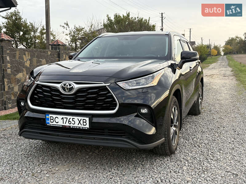 Внедорожник / Кроссовер Toyota Highlander 2020 в Луцке