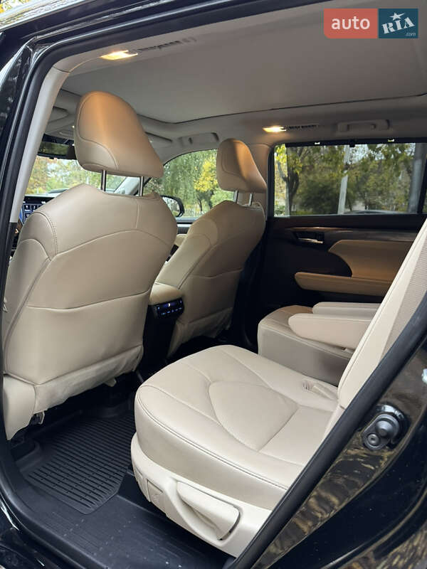Внедорожник / Кроссовер Toyota Highlander 2021 в Харькове фото 25 Внедорожник / Кроссовер Toyota Highlander 2021 в Харькове