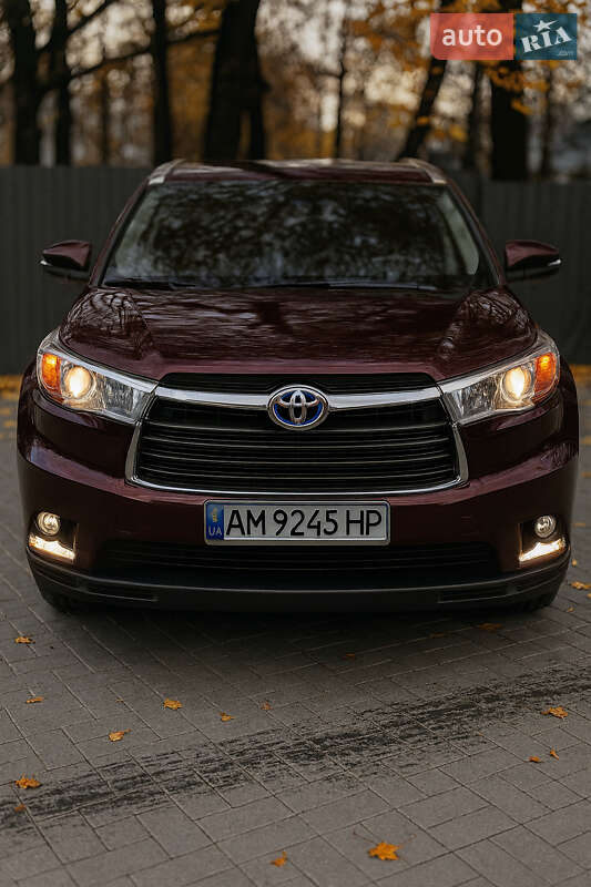 Позашляховик / Кросовер Toyota Highlander 2015 в Хмельницькому