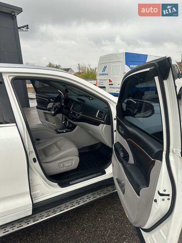 Внедорожник / Кроссовер Toyota Highlander 2014 в Харькове фото 30 Внедорожник / Кроссовер Toyota Highlander 2014 в Харькове