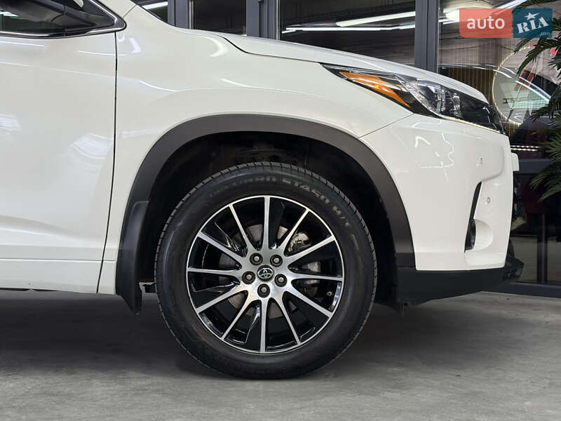 Внедорожник / Кроссовер Toyota Highlander 2018 в Одессе фото 5 Внедорожник / Кроссовер Toyota Highlander 2018 в Одессе
