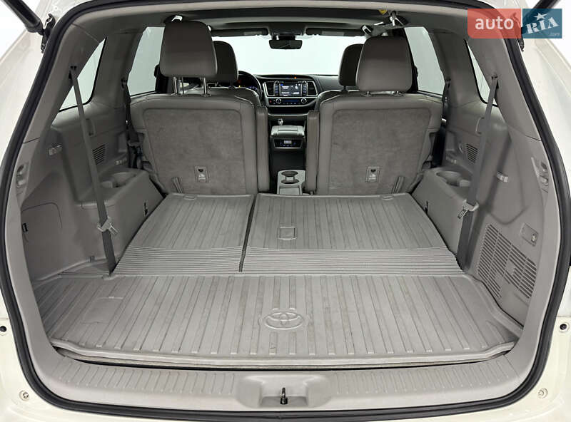Позашляховик / Кросовер Toyota Highlander 2017 в Одесі фото 24 Позашляховик / Кросовер Toyota Highlander 2017 в Одесі