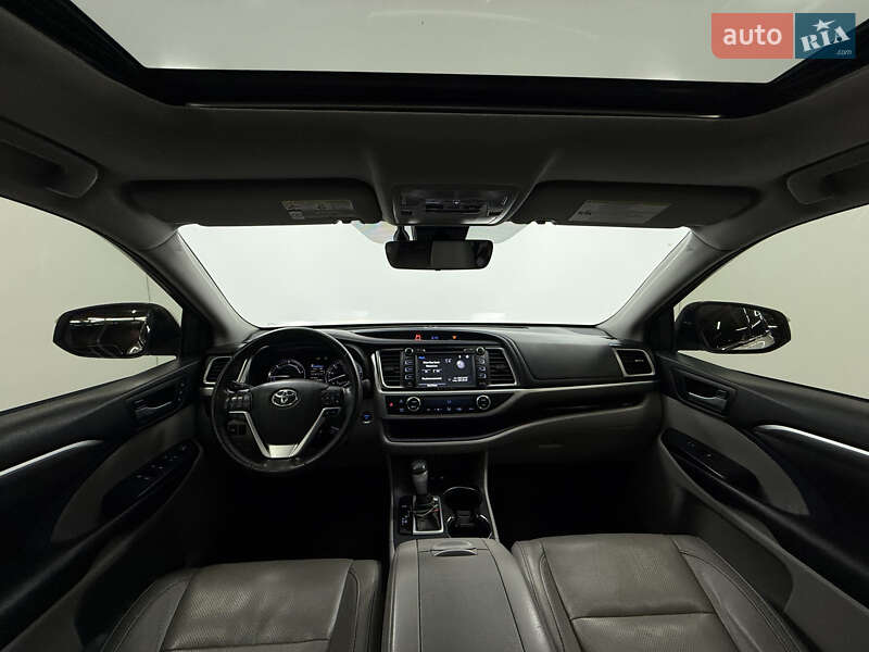 Позашляховик / Кросовер Toyota Highlander 2017 в Одесі фото 37 Позашляховик / Кросовер Toyota Highlander 2017 в Одесі