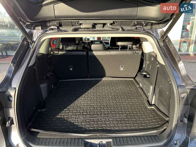 Позашляховик / Кросовер Toyota Highlander 2022 в Вінниці