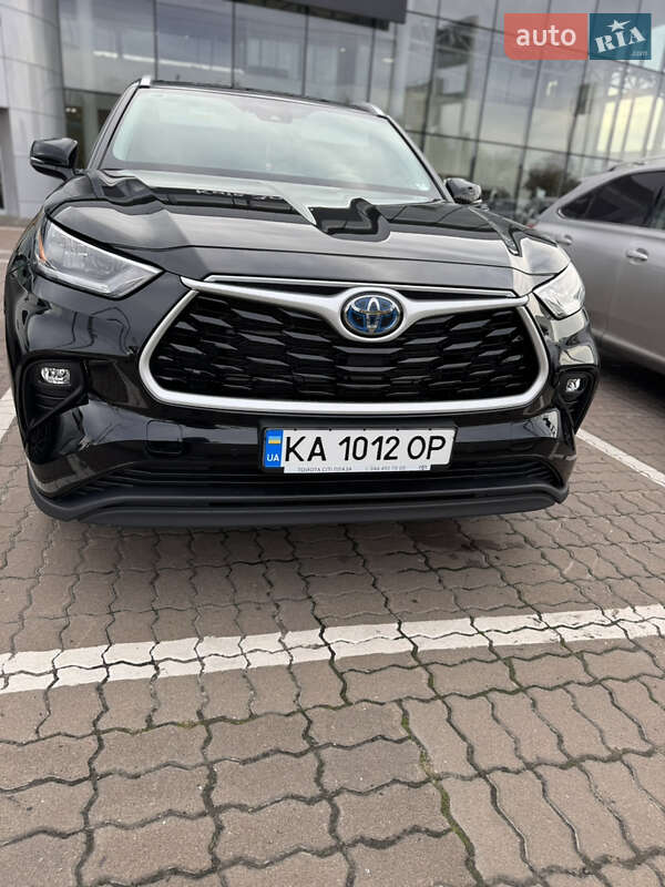 Внедорожник / Кроссовер Toyota Highlander 2024 в Киеве