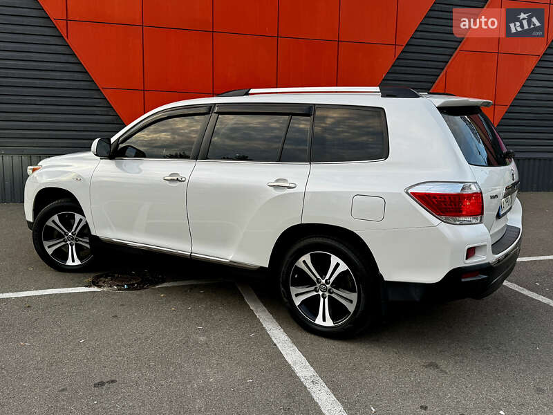 Внедорожник / Кроссовер Toyota Highlander 2012 в Киеве фото 14 Внедорожник / Кроссовер Toyota Highlander 2012 в Киеве
