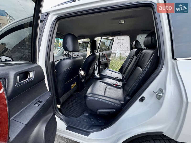 Внедорожник / Кроссовер Toyota Highlander 2012 в Киеве фото 25 Внедорожник / Кроссовер Toyota Highlander 2012 в Киеве