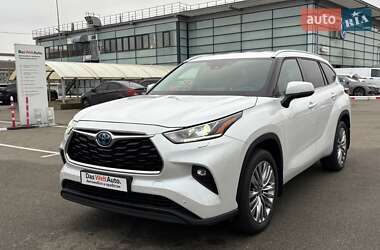 Позашляховик / Кросовер Toyota Highlander 2023 в Києві