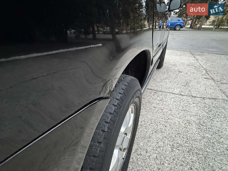 Внедорожник / Кроссовер Toyota Highlander 2001 в Днепре фото 13 Внедорожник / Кроссовер Toyota Highlander 2001 в Днепре