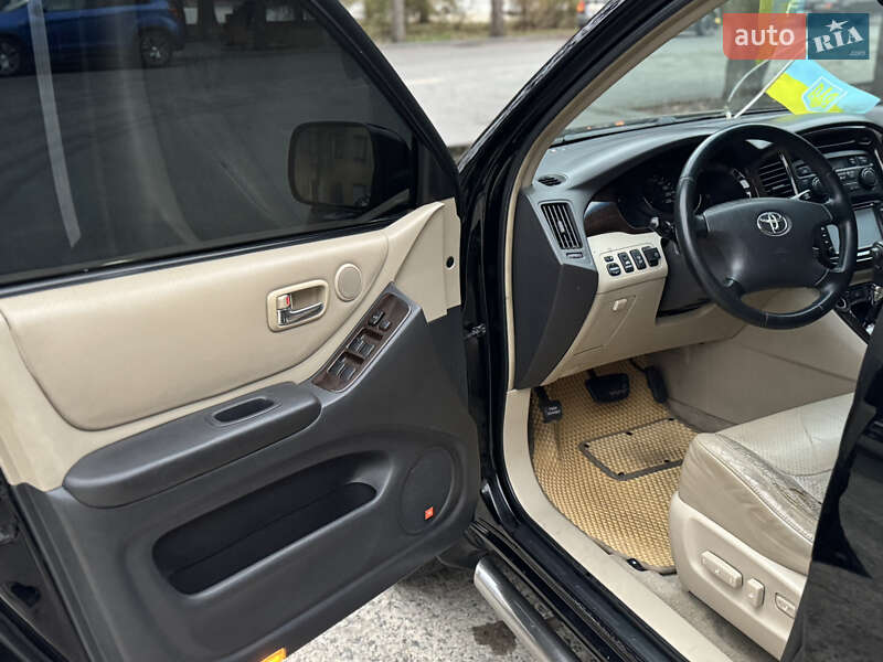 Внедорожник / Кроссовер Toyota Highlander 2001 в Днепре фото 19 Внедорожник / Кроссовер Toyota Highlander 2001 в Днепре