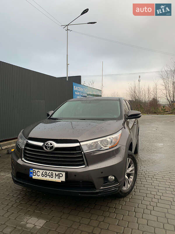 Внедорожник / Кроссовер Toyota Highlander 2015 в Львове фото 20 Внедорожник / Кроссовер Toyota Highlander 2015 в Львове
