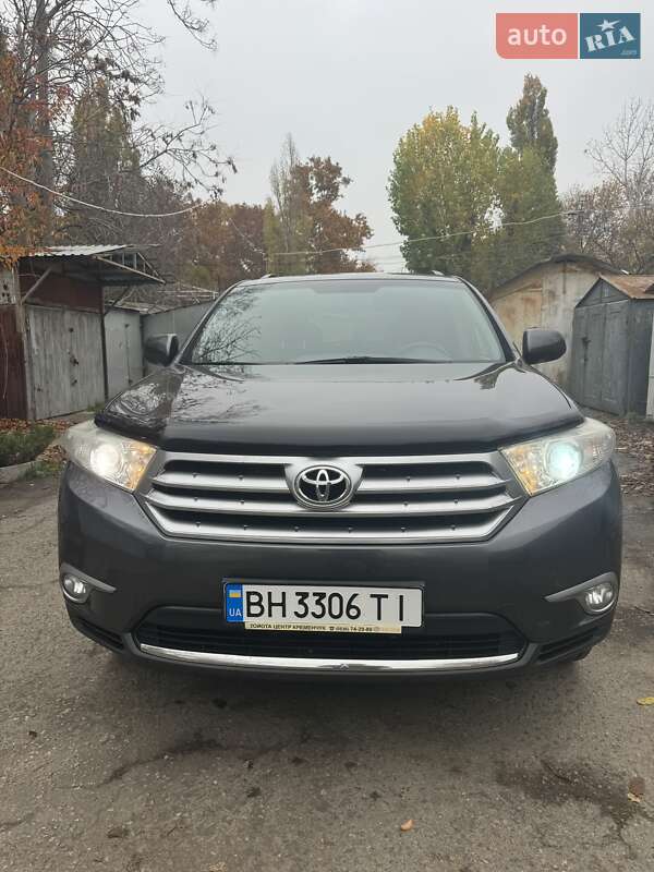 Внедорожник / Кроссовер Toyota Highlander 2013 в Одессе фото 2 Внедорожник / Кроссовер Toyota Highlander 2013 в Одессе
