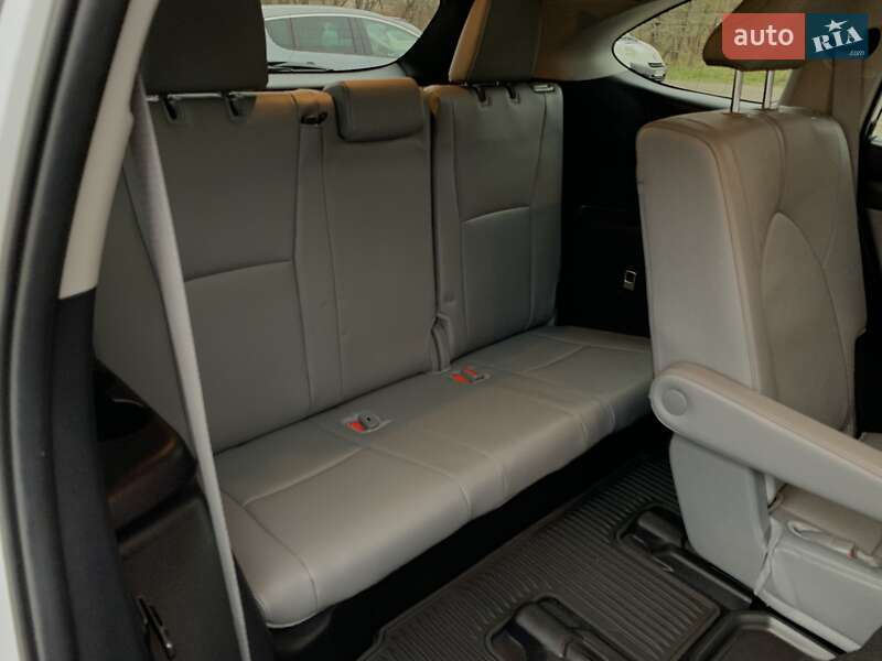 Внедорожник / Кроссовер Toyota Highlander 2024 в Бердичеве фото 35 Внедорожник / Кроссовер Toyota Highlander 2024 в Бердичеве