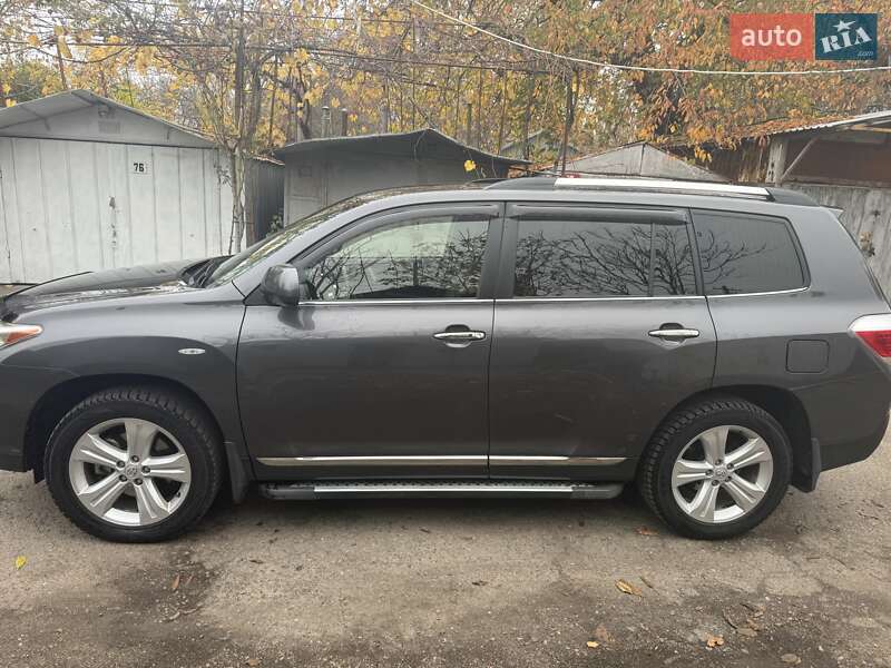 Внедорожник / Кроссовер Toyota Highlander 2013 в Одессе фото 4 Внедорожник / Кроссовер Toyota Highlander 2013 в Одессе