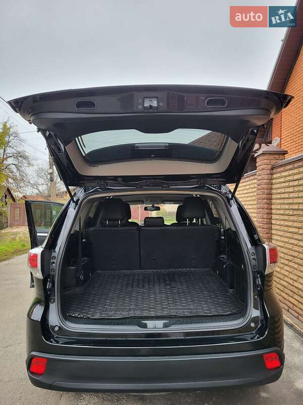 Внедорожник / Кроссовер Toyota Highlander 2014 в Кривом Роге фото 13 Внедорожник / Кроссовер Toyota Highlander 2014 в Кривом Роге