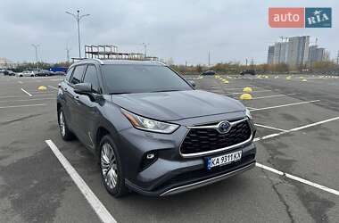Позашляховик / Кросовер Toyota Highlander 2023 в Києві