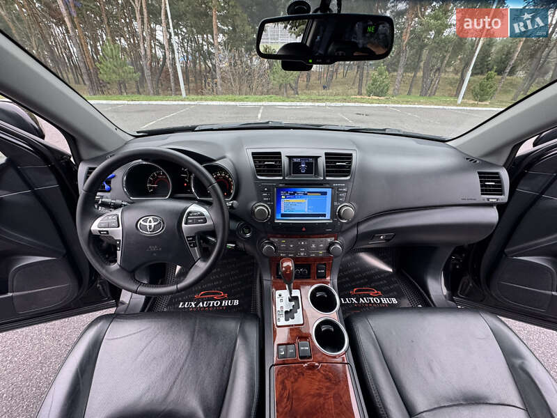 Позашляховик / Кросовер Toyota Highlander 2013 в Києві