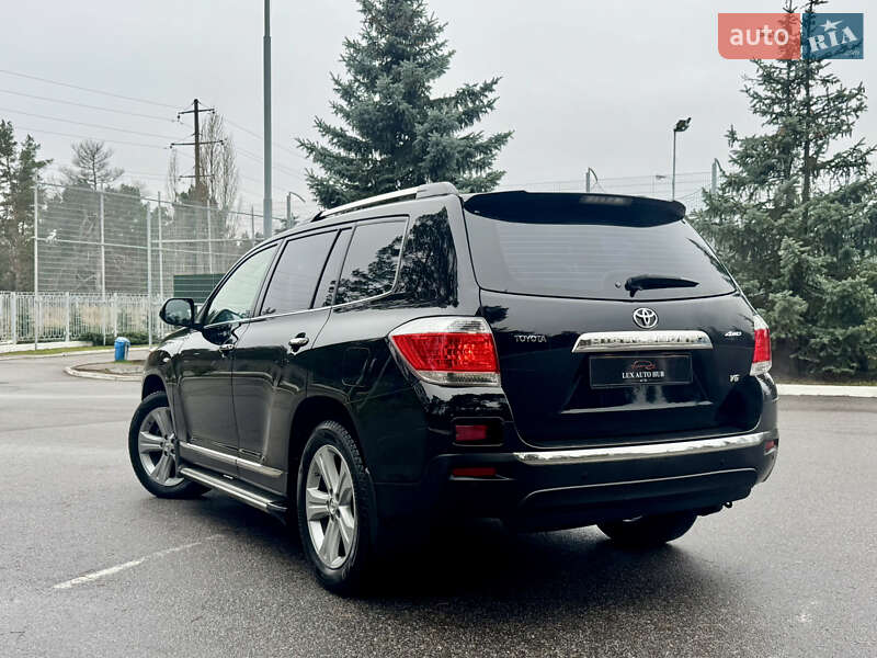 Позашляховик / Кросовер Toyota Highlander 2013 в Києві