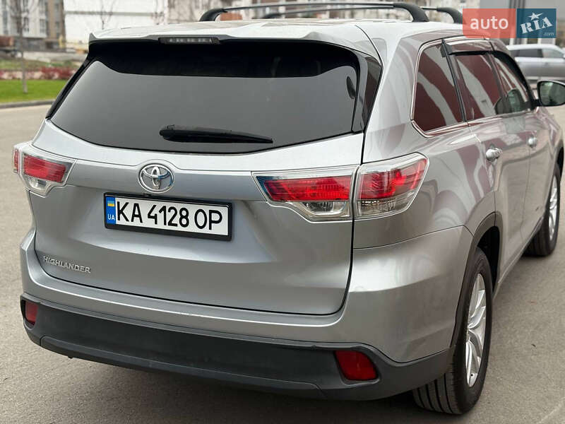 Внедорожник / Кроссовер Toyota Highlander 2016 в Днепре фото 33 Внедорожник / Кроссовер Toyota Highlander 2016 в Днепре