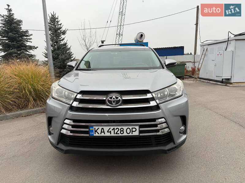 Внедорожник / Кроссовер Toyota Highlander 2016 в Днепре фото 47 Внедорожник / Кроссовер Toyota Highlander 2016 в Днепре