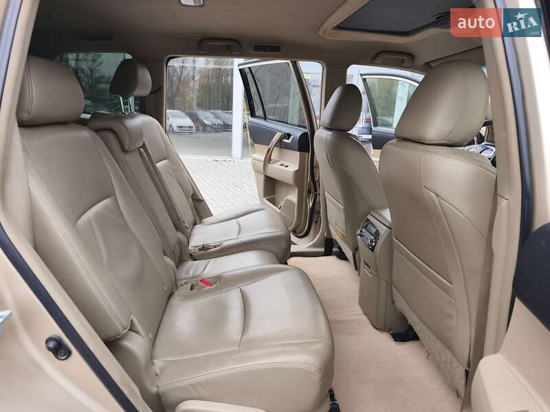 Внедорожник / Кроссовер Toyota Highlander 2011 в Днепре