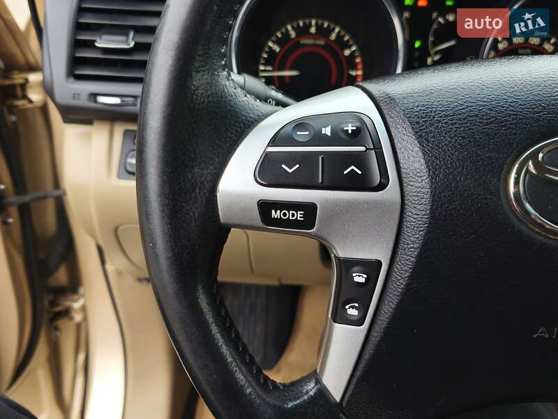 Внедорожник / Кроссовер Toyota Highlander 2011 в Днепре