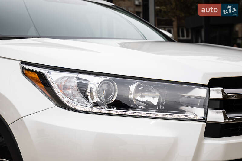 Позашляховик / Кросовер Toyota Highlander 2019 в Києві фото 16 Позашляховик / Кросовер Toyota Highlander 2019 в Києві