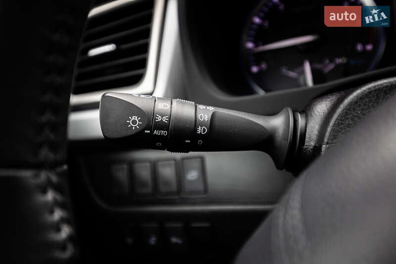 Позашляховик / Кросовер Toyota Highlander 2019 в Києві фото 29 Позашляховик / Кросовер Toyota Highlander 2019 в Києві