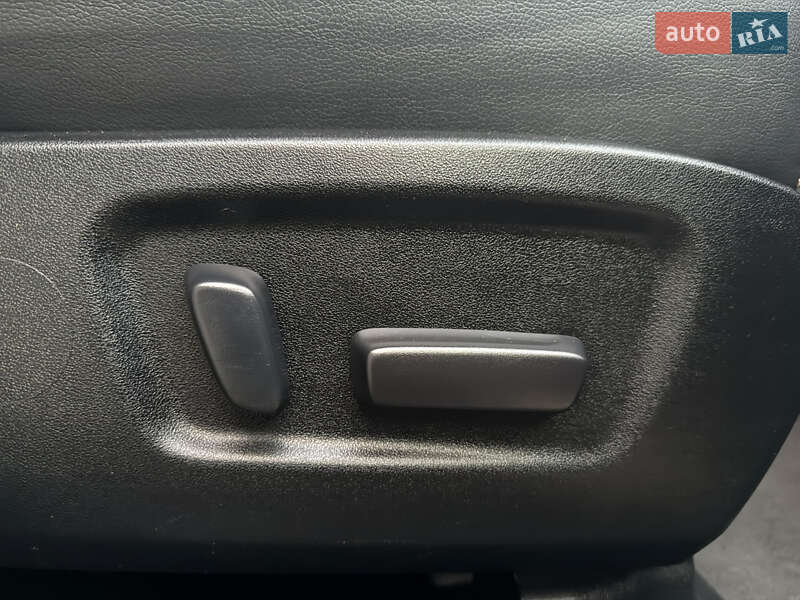 Внедорожник / Кроссовер Toyota Highlander 2017 в Киеве фото 20 Внедорожник / Кроссовер Toyota Highlander 2017 в Киеве