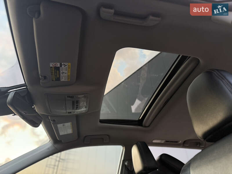 Внедорожник / Кроссовер Toyota Highlander 2017 в Киеве фото 30 Внедорожник / Кроссовер Toyota Highlander 2017 в Киеве