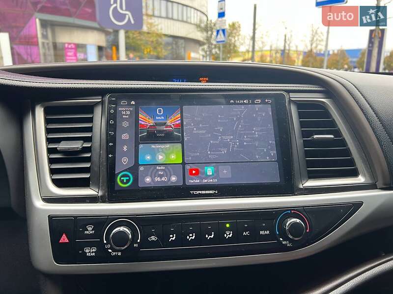 Внедорожник / Кроссовер Toyota Highlander 2014 в Киеве