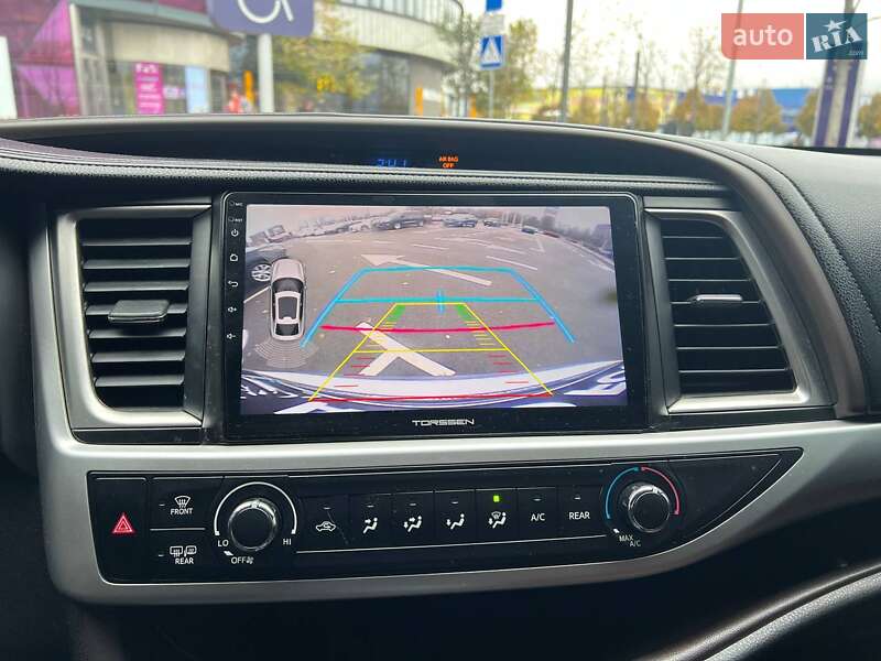 Внедорожник / Кроссовер Toyota Highlander 2014 в Киеве