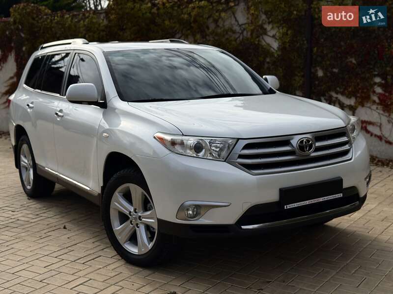 Внедорожник / Кроссовер Toyota Highlander 2011 в Одессе