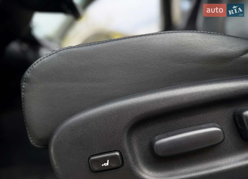 Внедорожник / Кроссовер Toyota Highlander 2011 в Одессе