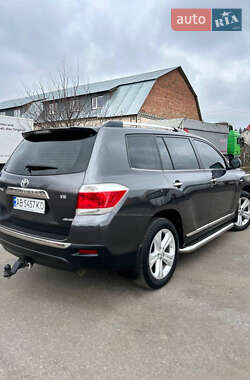 Внедорожник / Кроссовер Toyota Highlander 2011 в Виннице
