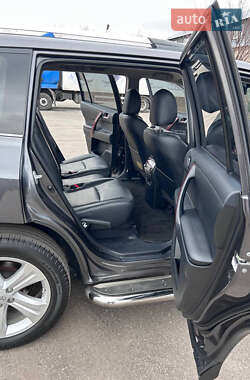 Внедорожник / Кроссовер Toyota Highlander 2011 в Виннице