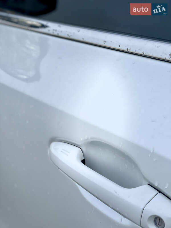 Внедорожник / Кроссовер Toyota Highlander 2016 в Киеве