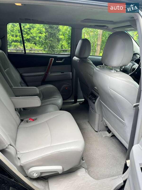 Позашляховик / Кросовер Toyota Highlander 2008 в Києві