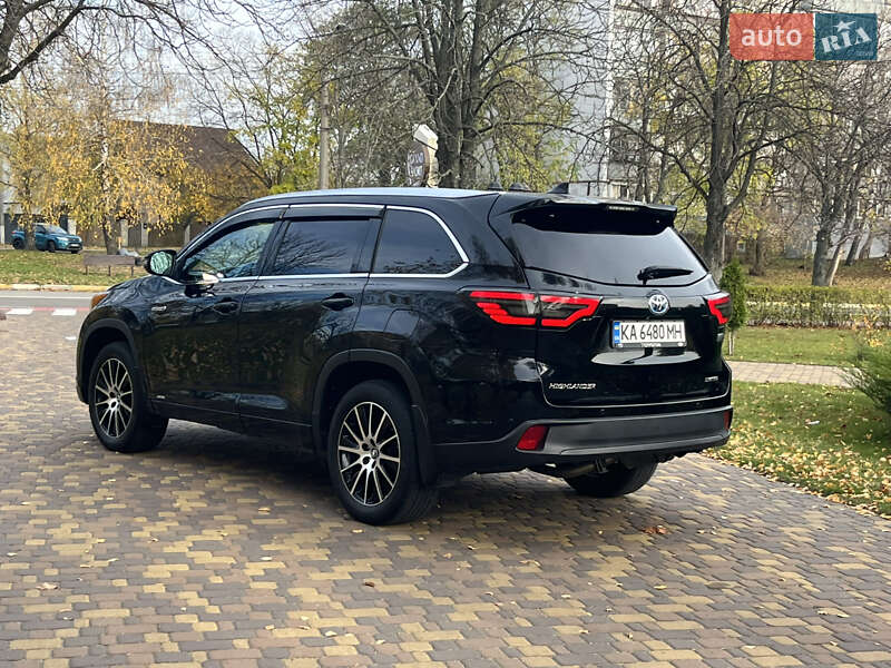 Внедорожник / Кроссовер Toyota Highlander 2016 в Киеве фото 9 Внедорожник / Кроссовер Toyota Highlander 2016 в Киеве