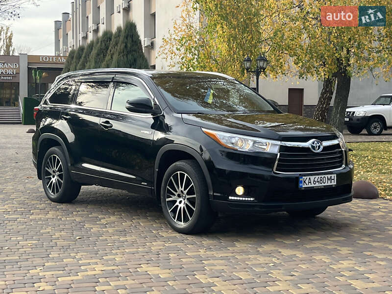 Внедорожник / Кроссовер Toyota Highlander 2016 в Киеве фото 49 Внедорожник / Кроссовер Toyota Highlander 2016 в Киеве
