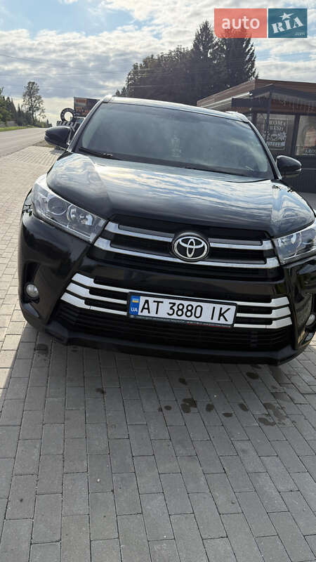 Внедорожник / Кроссовер Toyota Highlander 2017 в Городенке фото 4 Внедорожник / Кроссовер Toyota Highlander 2017 в Городенке