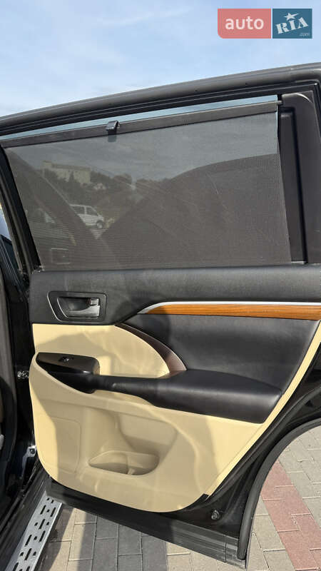 Внедорожник / Кроссовер Toyota Highlander 2017 в Городенке фото 15 Внедорожник / Кроссовер Toyota Highlander 2017 в Городенке