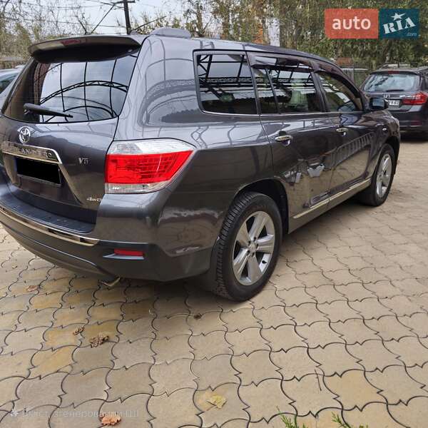 Внедорожник / Кроссовер Toyota Highlander 2011 в Одессе