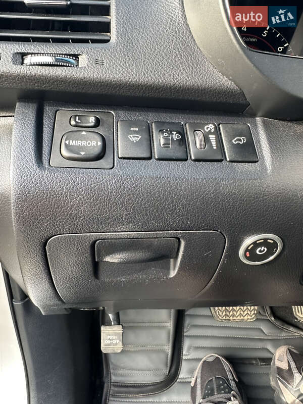 Внедорожник / Кроссовер Toyota Highlander 2011 в Ровно фото 41 Внедорожник / Кроссовер Toyota Highlander 2011 в Ровно