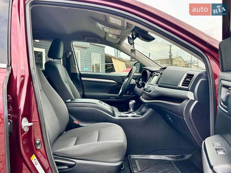 Внедорожник / Кроссовер Toyota Highlander 2018 в Одессе фото 35 Внедорожник / Кроссовер Toyota Highlander 2018 в Одессе