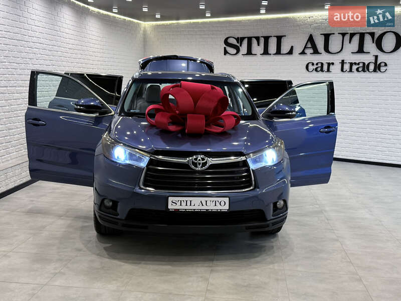 Внедорожник / Кроссовер Toyota Highlander 2016 в Одессе