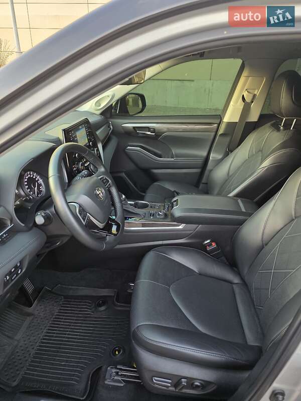 Внедорожник / Кроссовер Toyota Highlander 2022 в Киеве фото 18 Внедорожник / Кроссовер Toyota Highlander 2022 в Киеве