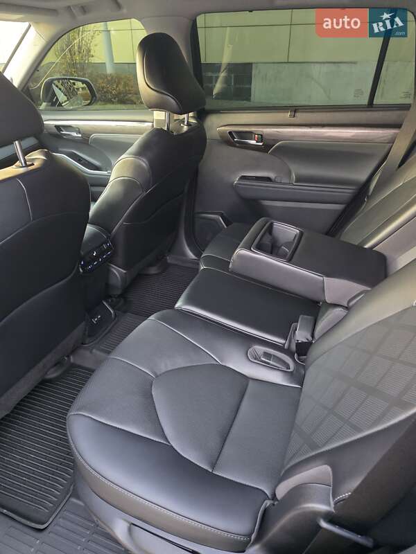 Внедорожник / Кроссовер Toyota Highlander 2022 в Киеве фото 21 Внедорожник / Кроссовер Toyota Highlander 2022 в Киеве